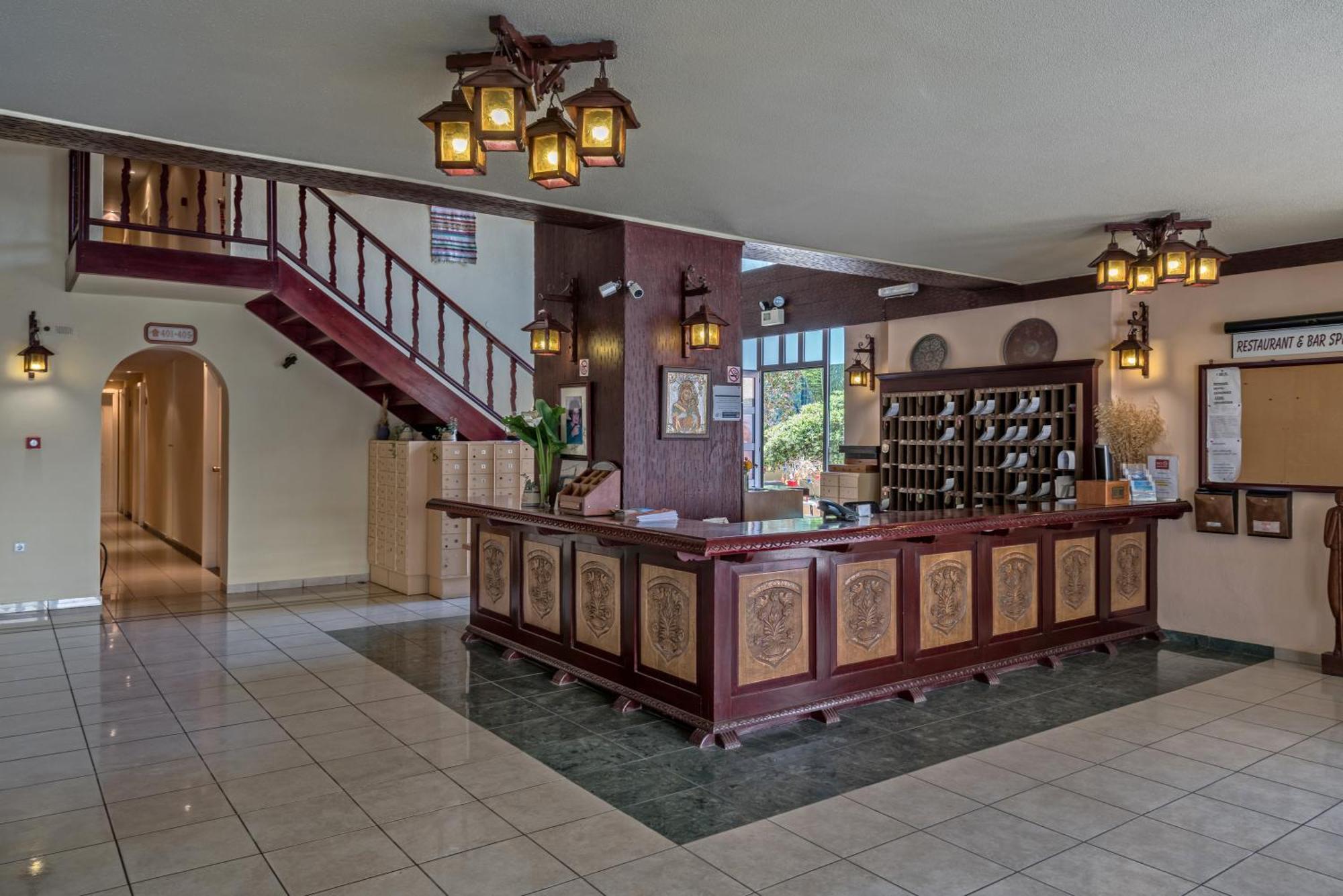 Lefkoniko Beach & Icarus Suite Apts Ретимно Экстерьер фото